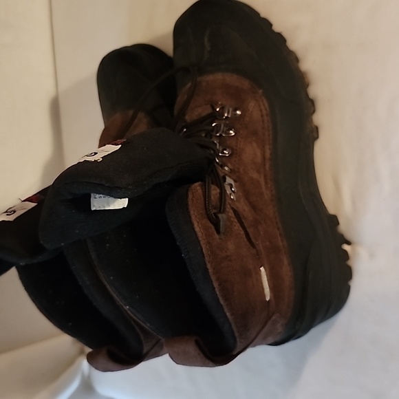 Granite Peak  waterproof boots. - Picture 2 of 8